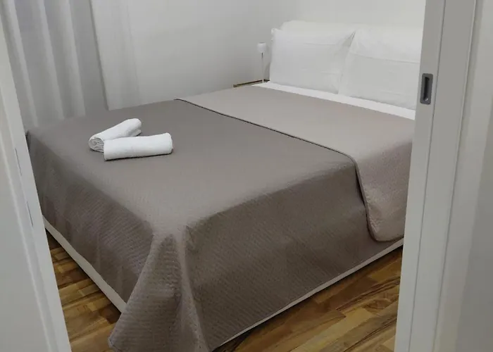 Guest House Gil - Rome Colosseum Area